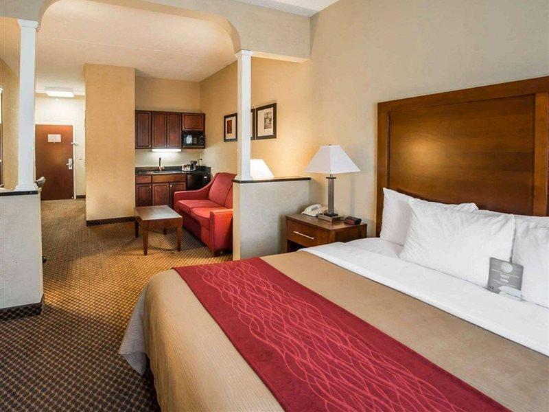 Comfort Inn & Suites Моргантон Экстерьер фото