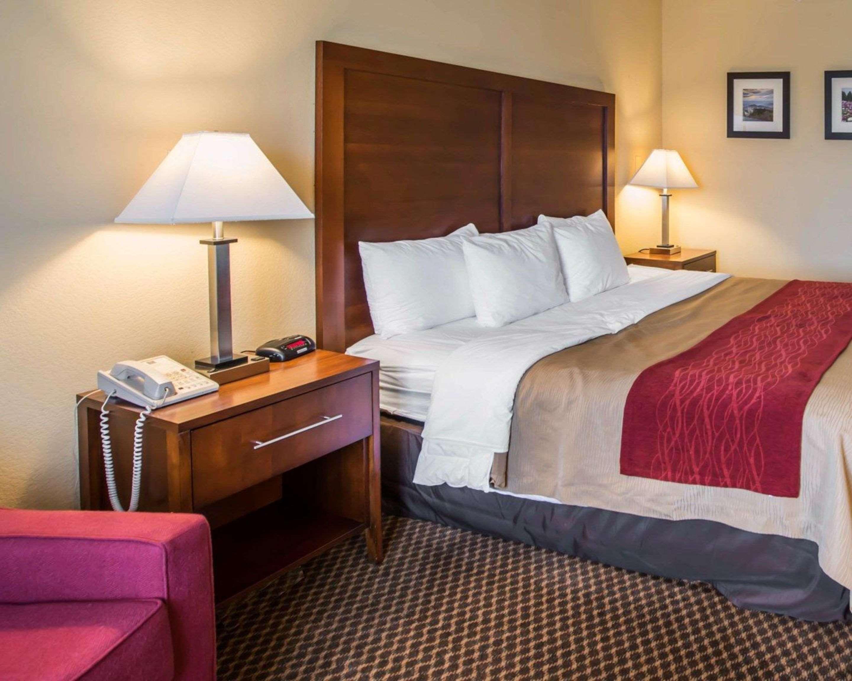 Comfort Inn & Suites Моргантон Экстерьер фото