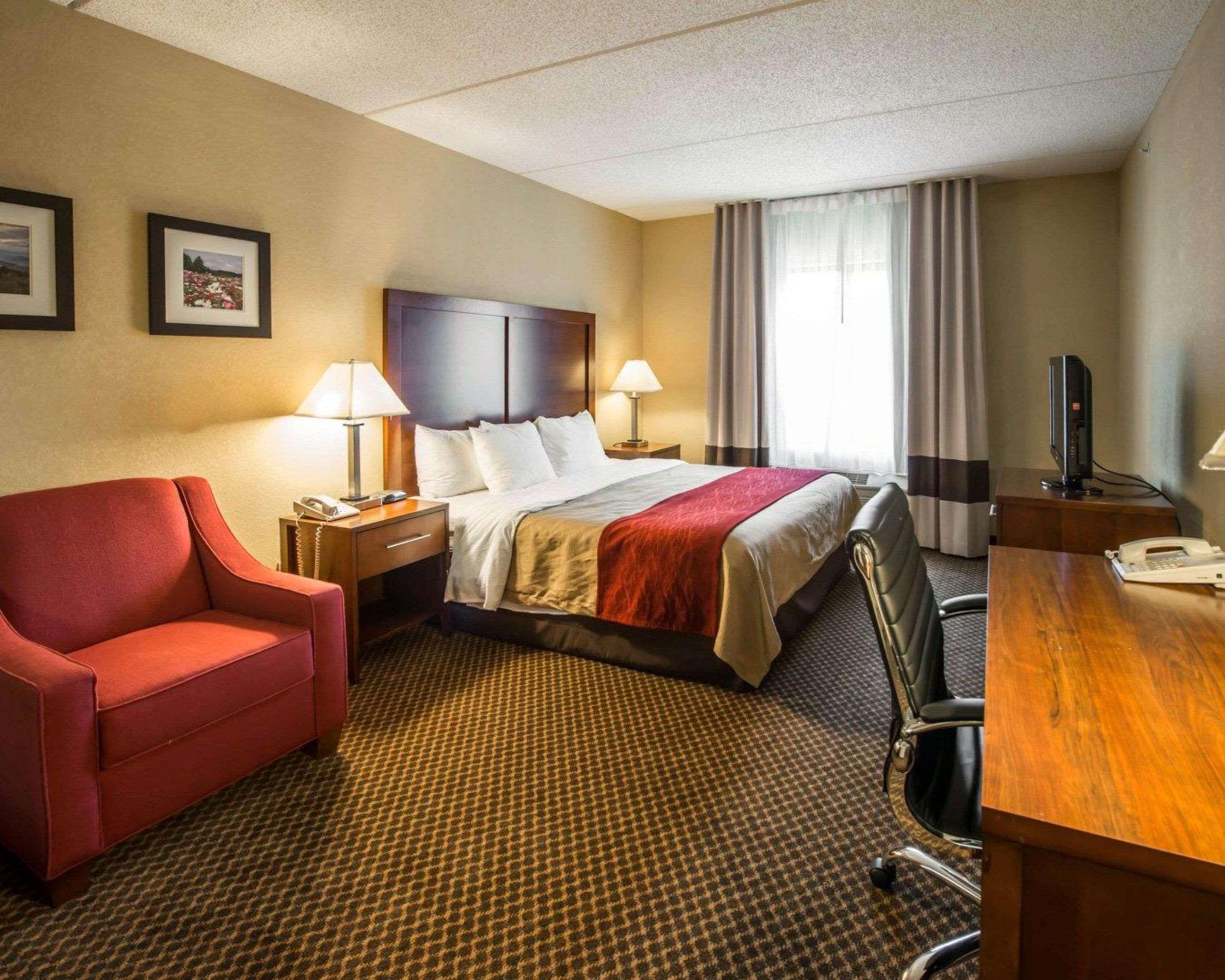 Comfort Inn & Suites Моргантон Экстерьер фото