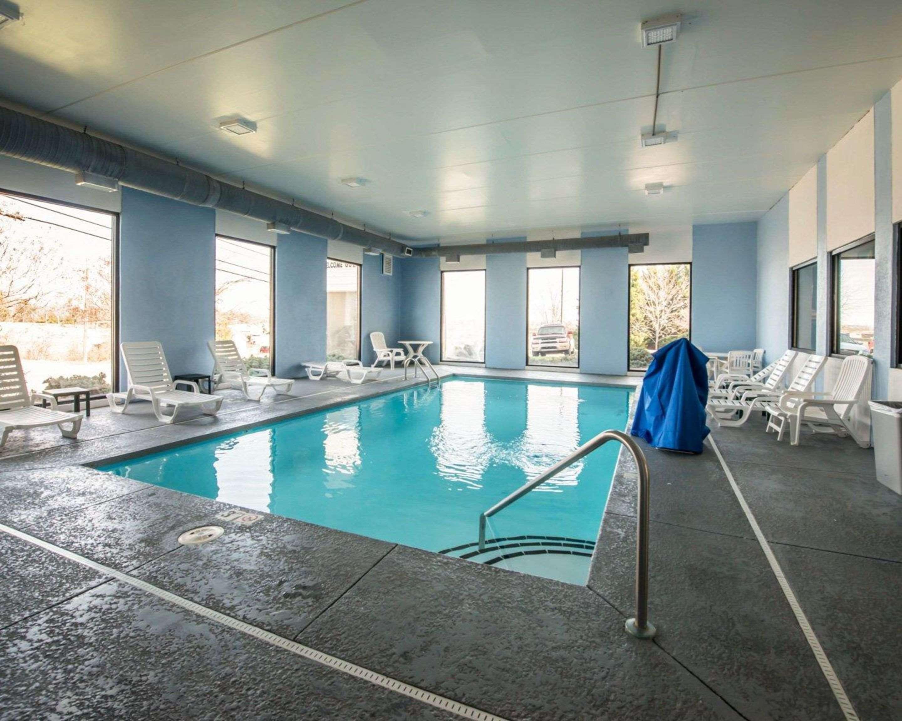 Comfort Inn & Suites Моргантон Экстерьер фото