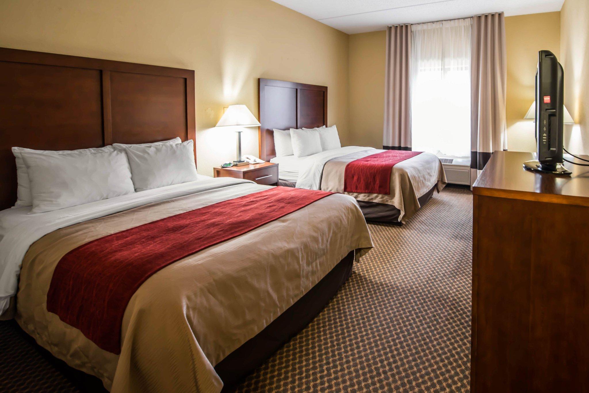 Comfort Inn & Suites Моргантон Экстерьер фото