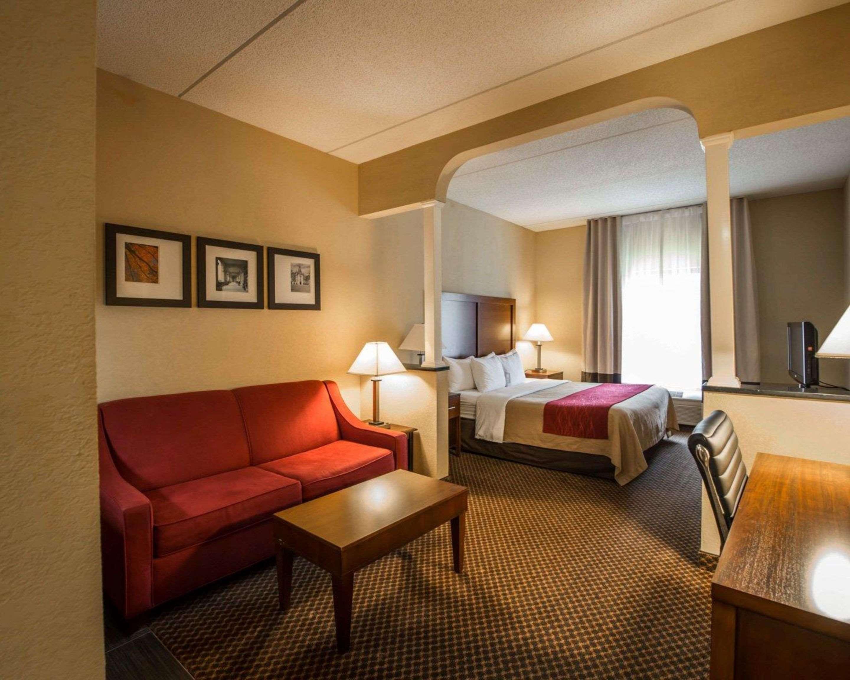 Comfort Inn & Suites Моргантон Экстерьер фото