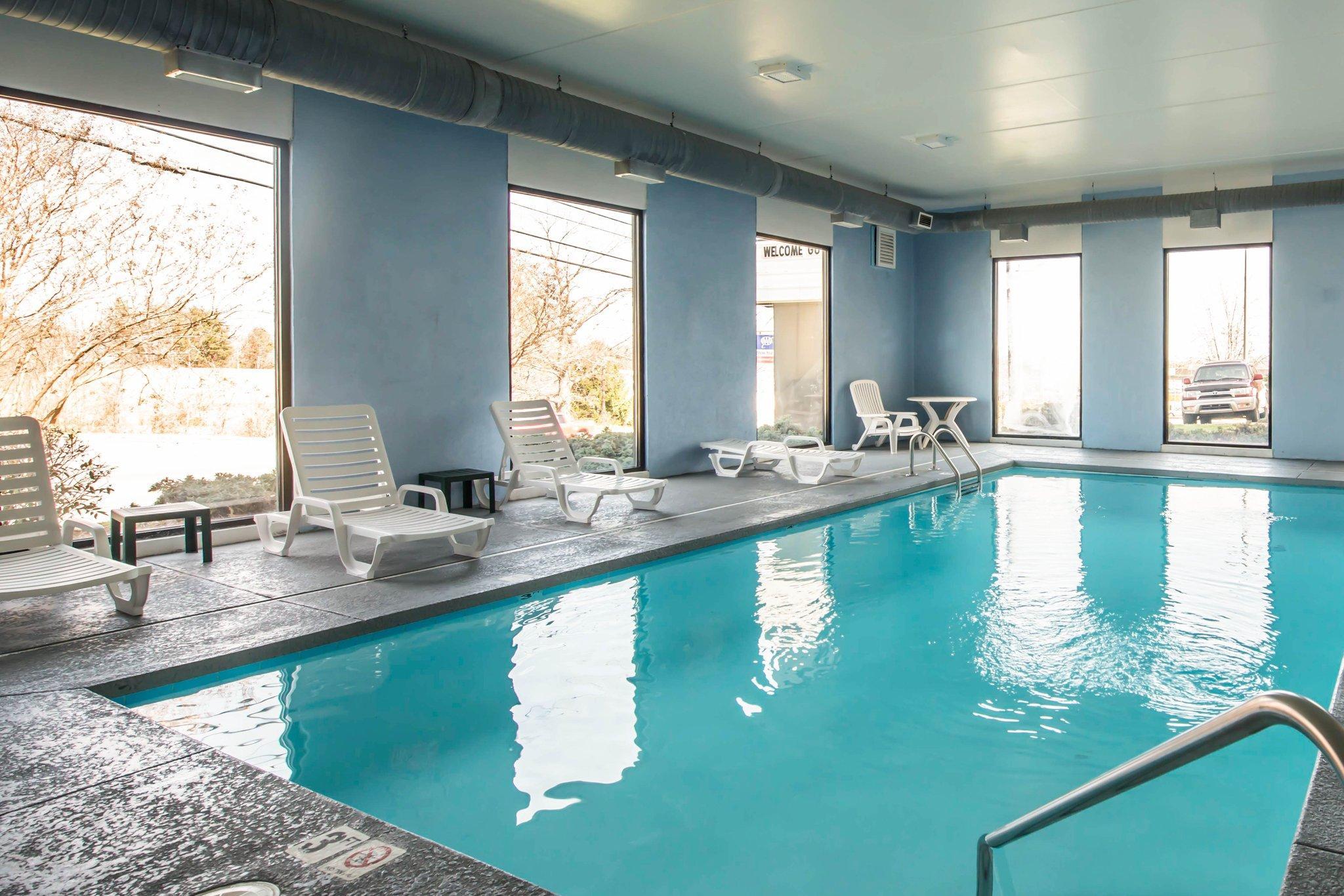 Comfort Inn & Suites Моргантон Экстерьер фото