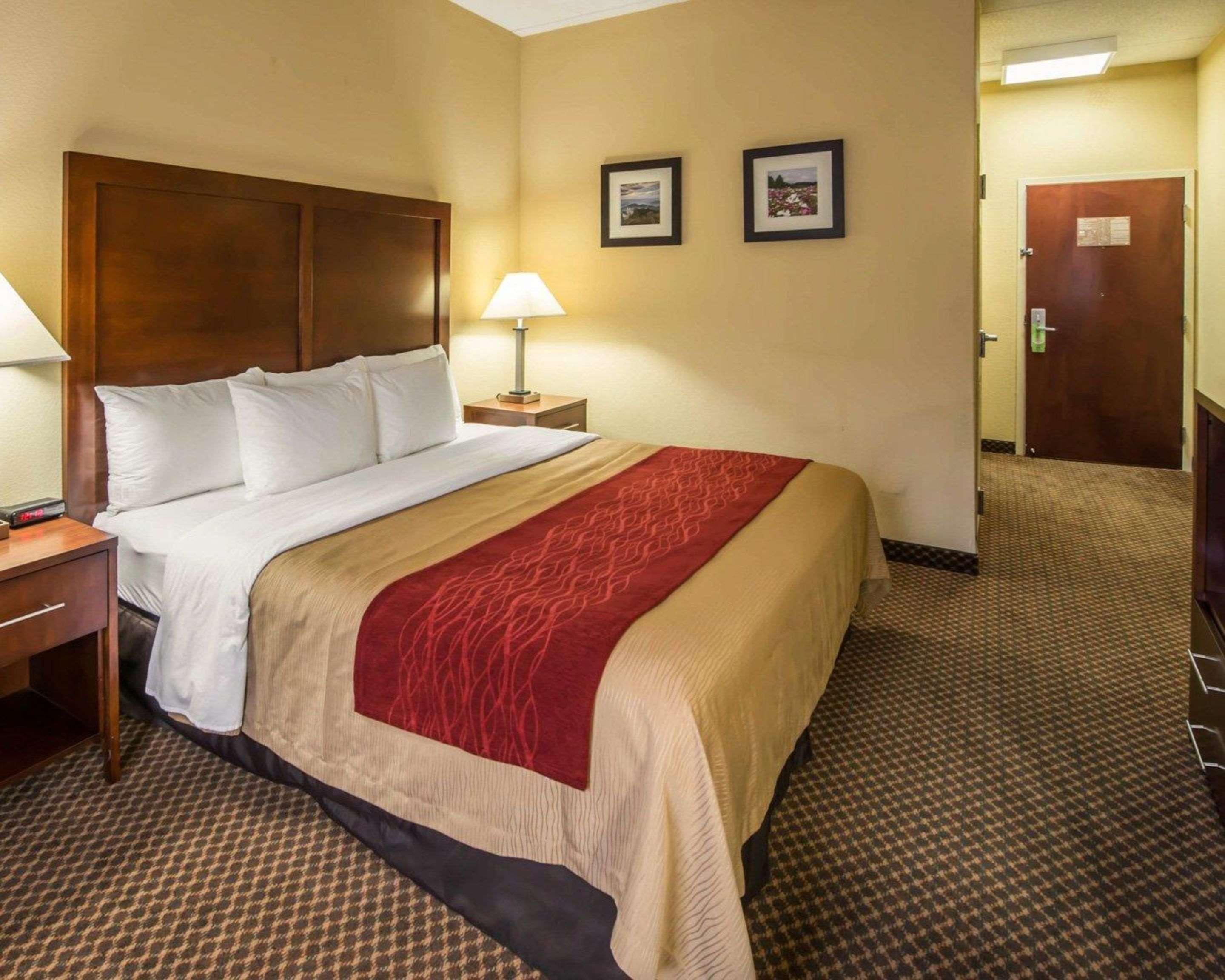 Comfort Inn & Suites Моргантон Экстерьер фото