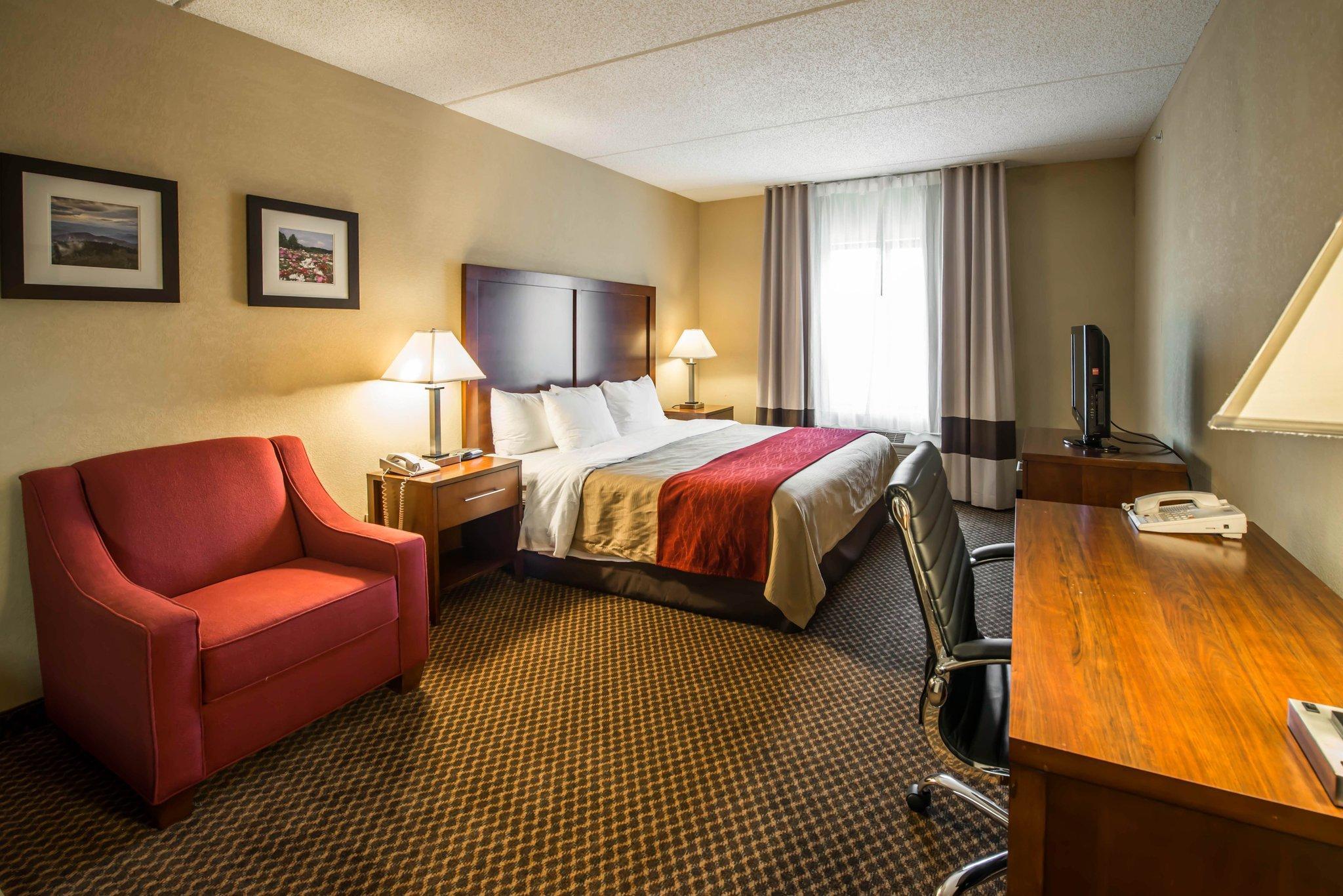 Comfort Inn & Suites Моргантон Экстерьер фото