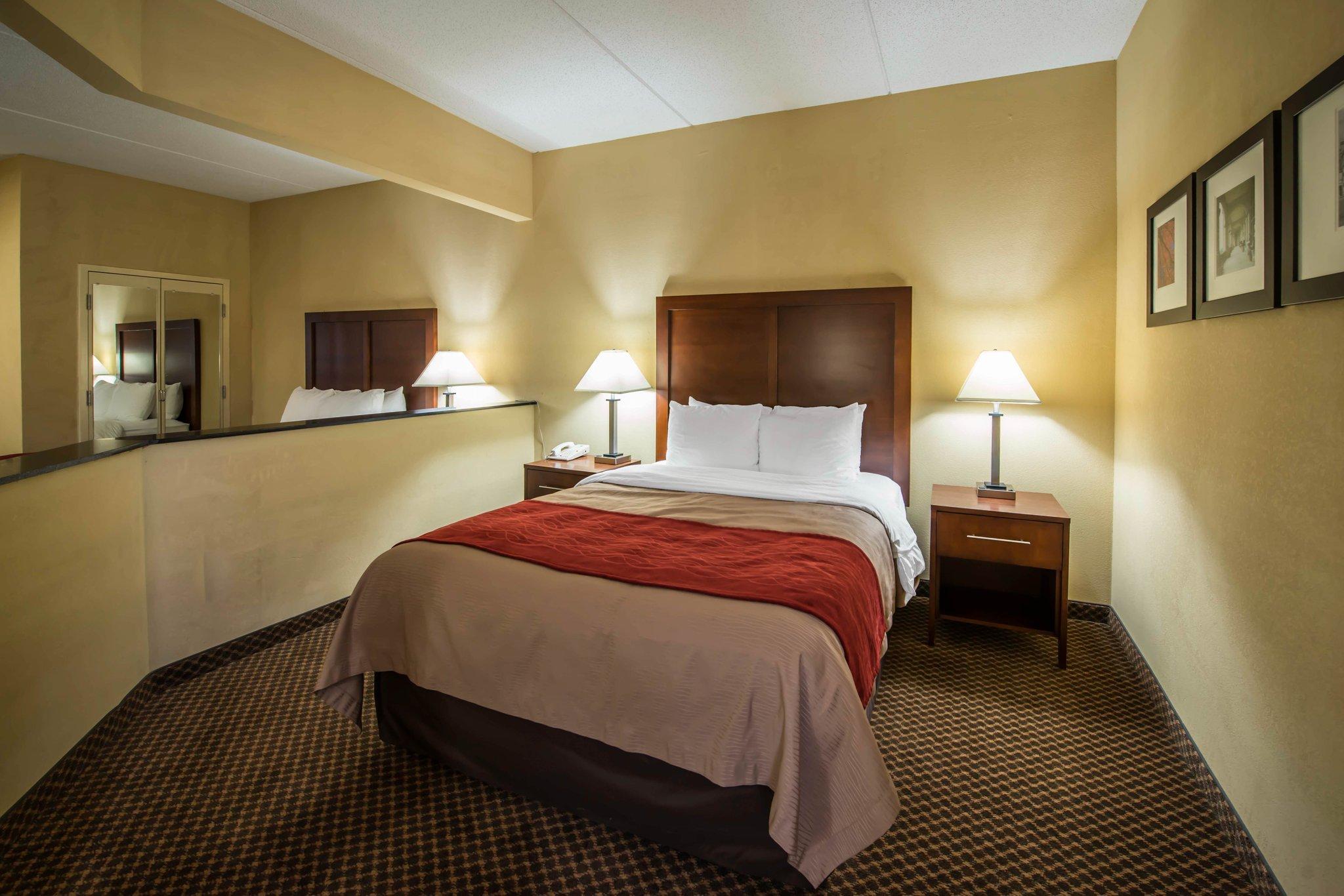 Comfort Inn & Suites Моргантон Экстерьер фото