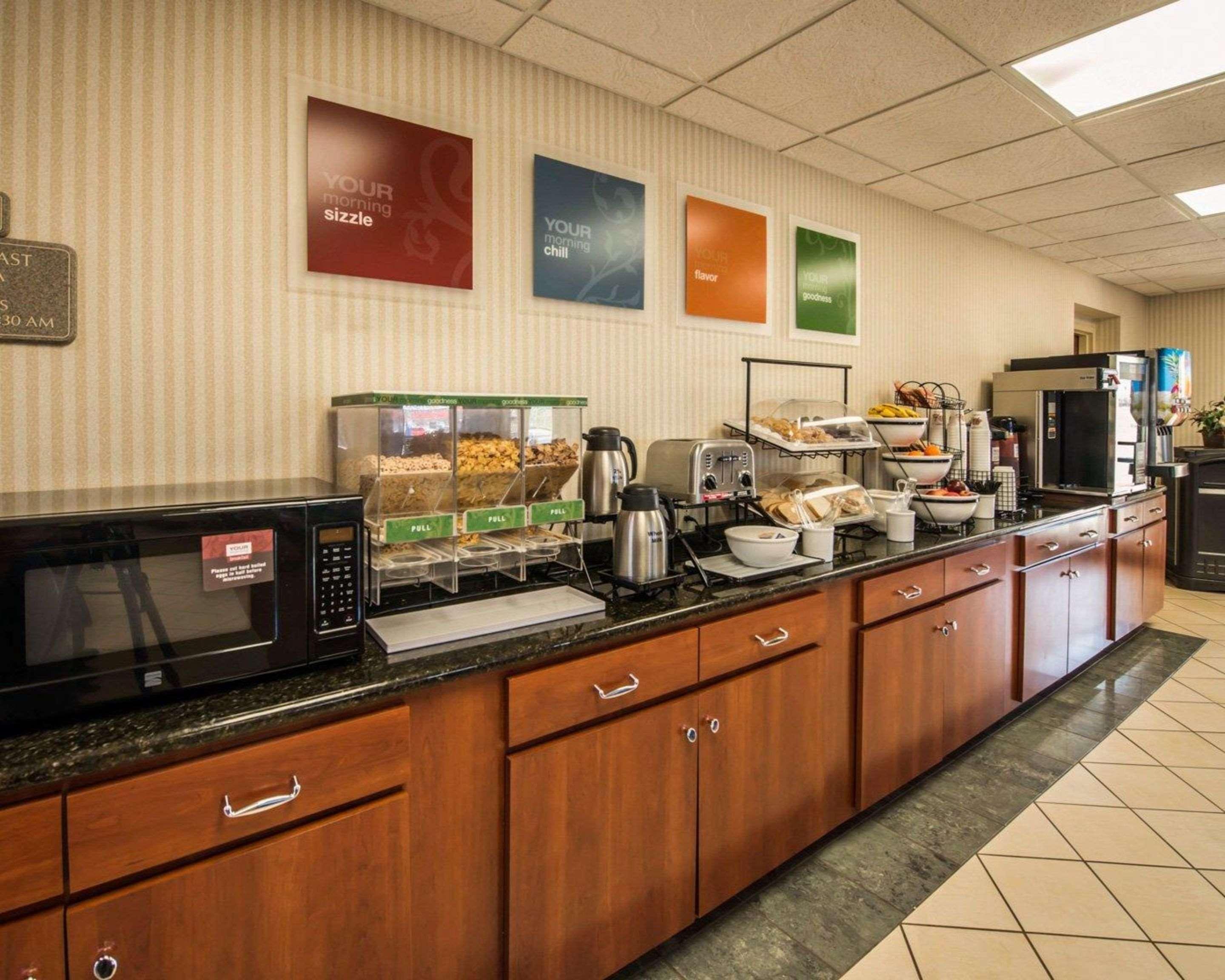 Comfort Inn & Suites Моргантон Экстерьер фото