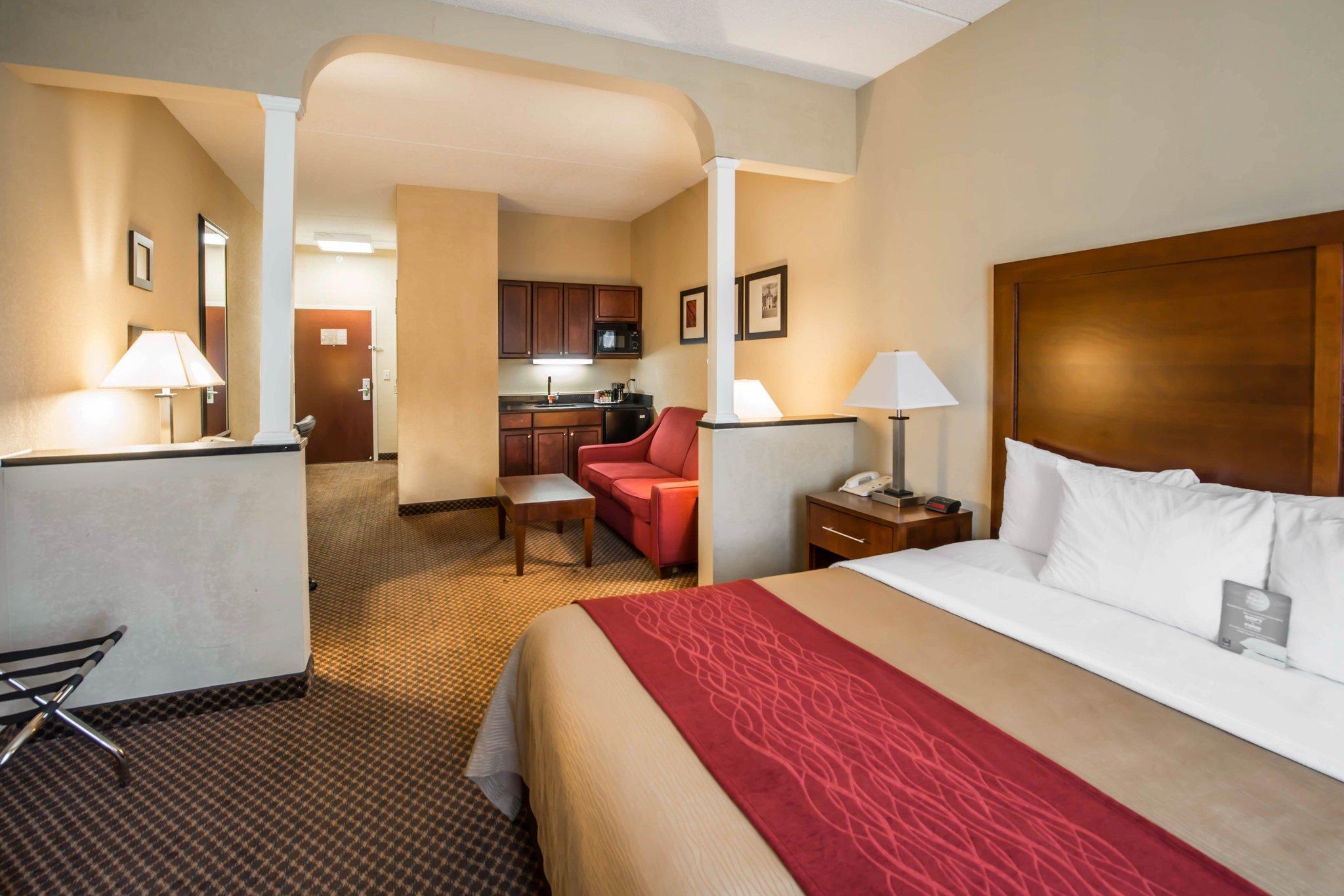 Comfort Inn & Suites Моргантон Экстерьер фото